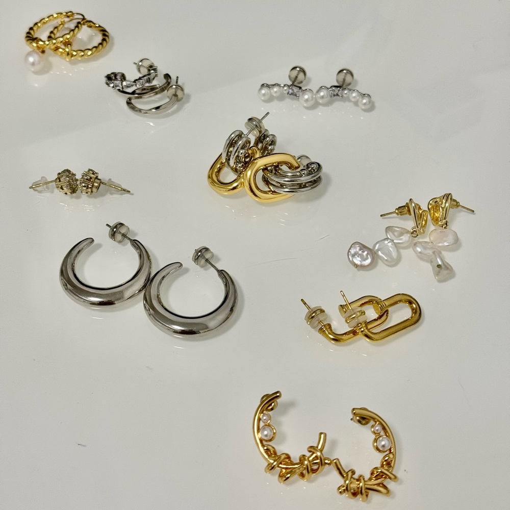 9 Pairs of Elegant Gold and Silver Earrings